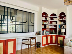 Bibliothèque sur mesure pour embellir votre salon