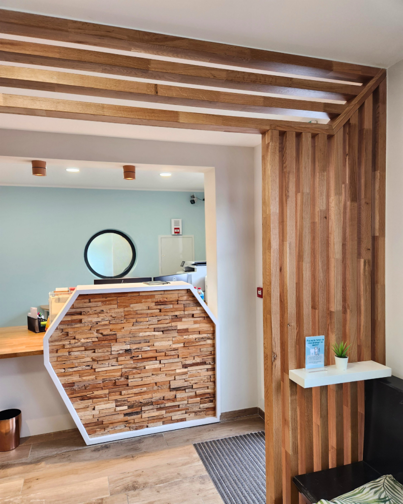 Zoom sur les finitions du claustra